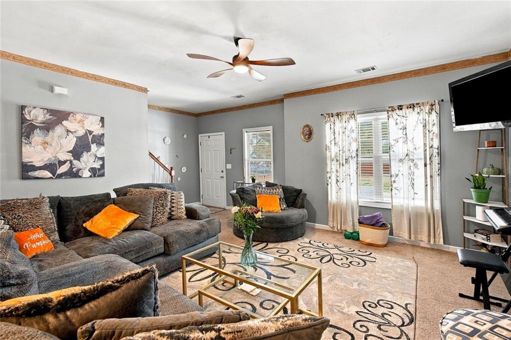 299 Venture Path Property Photo 5