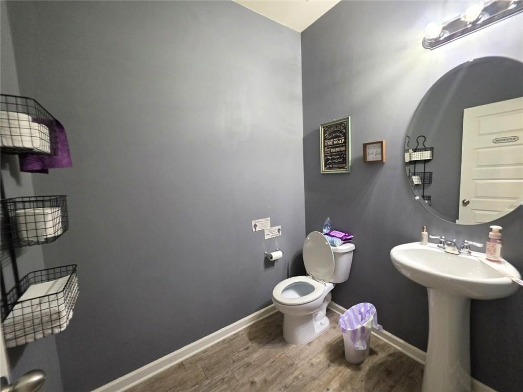 585 Emporia Loop Property Photo 4