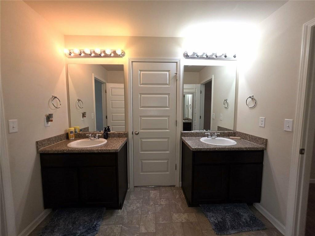 585 Emporia Loop Property Photo 13