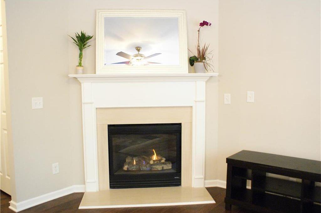 5530 Crestwick Way Property Photo 5