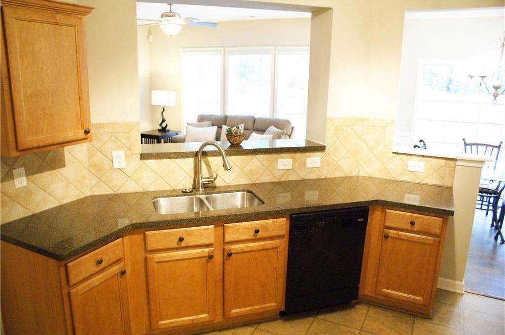 5530 Crestwick Way Property Photo 10