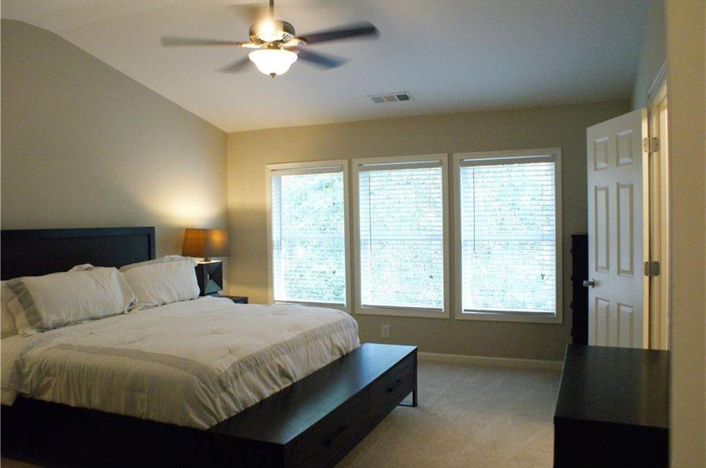 5530 Crestwick Way Property Photo 12