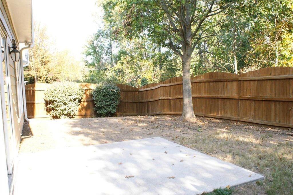 5530 Crestwick Way Property Photo 16