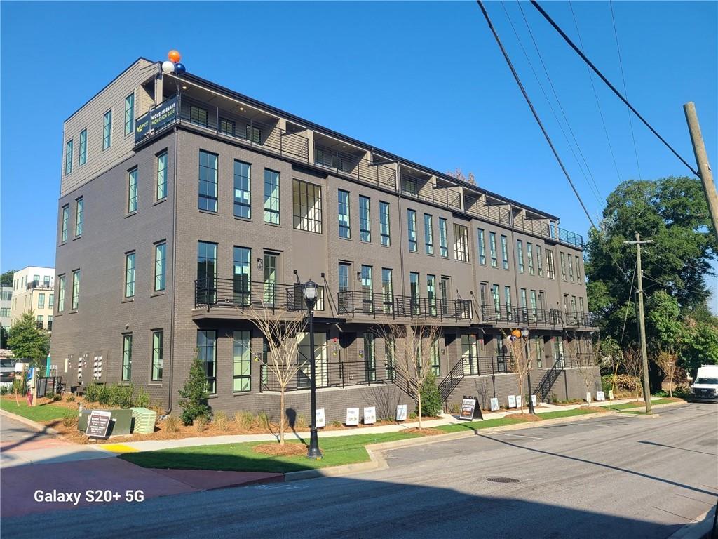 1281 Felix Court Nw Unit 9 Property Photo 1