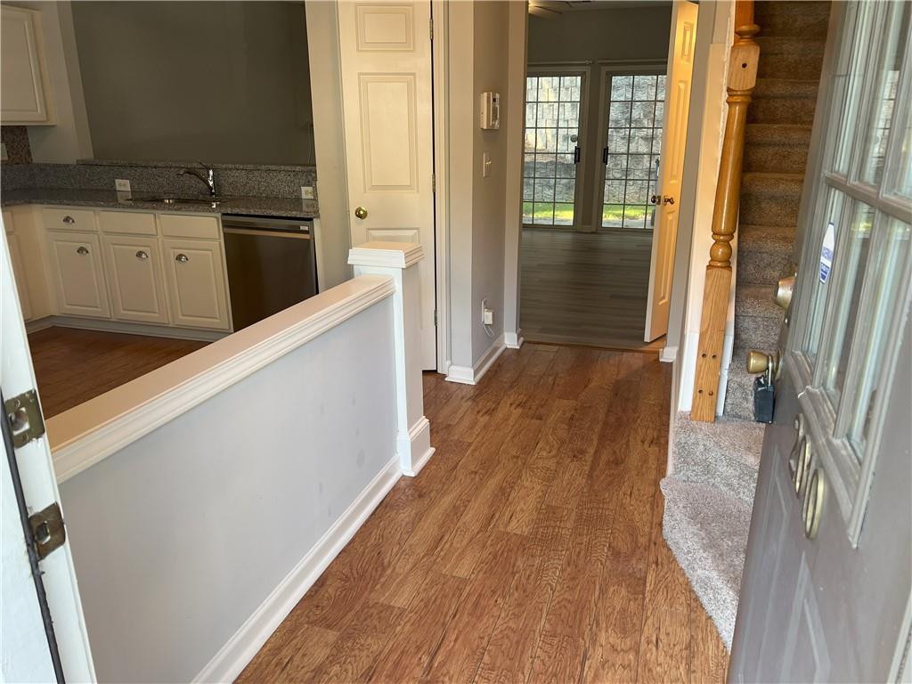 2010 Whitestone Place Property Photo 3