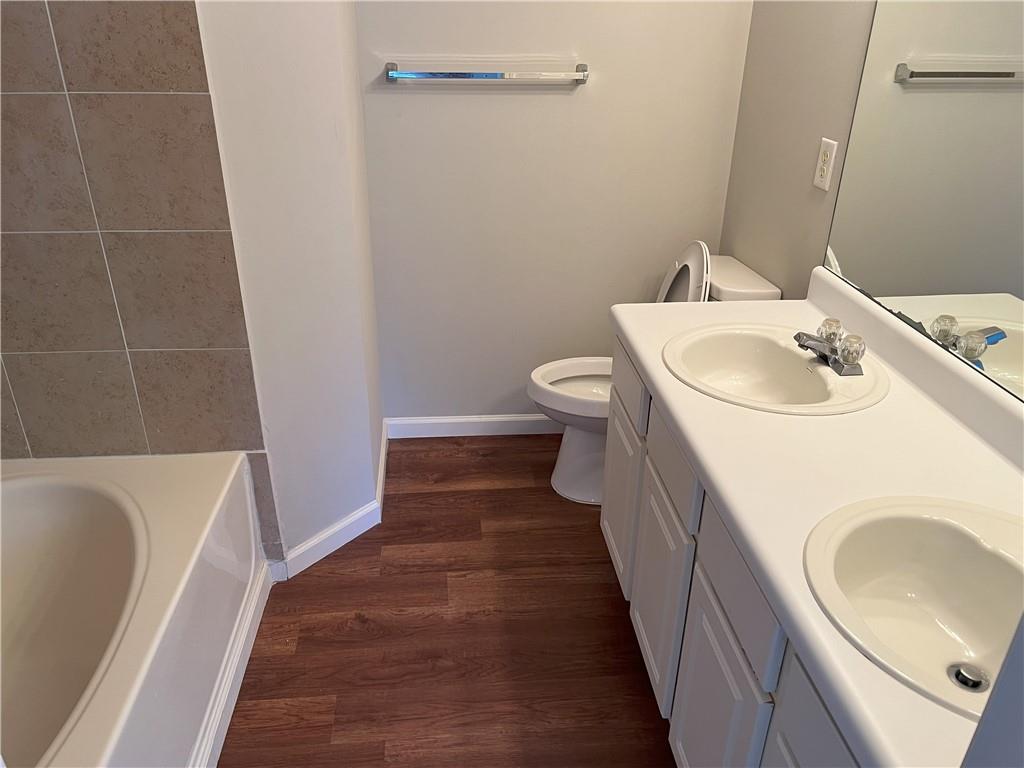 2010 Whitestone Place Property Photo 12