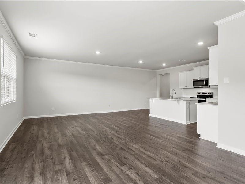 5133 Tulip Square Property Photo 5