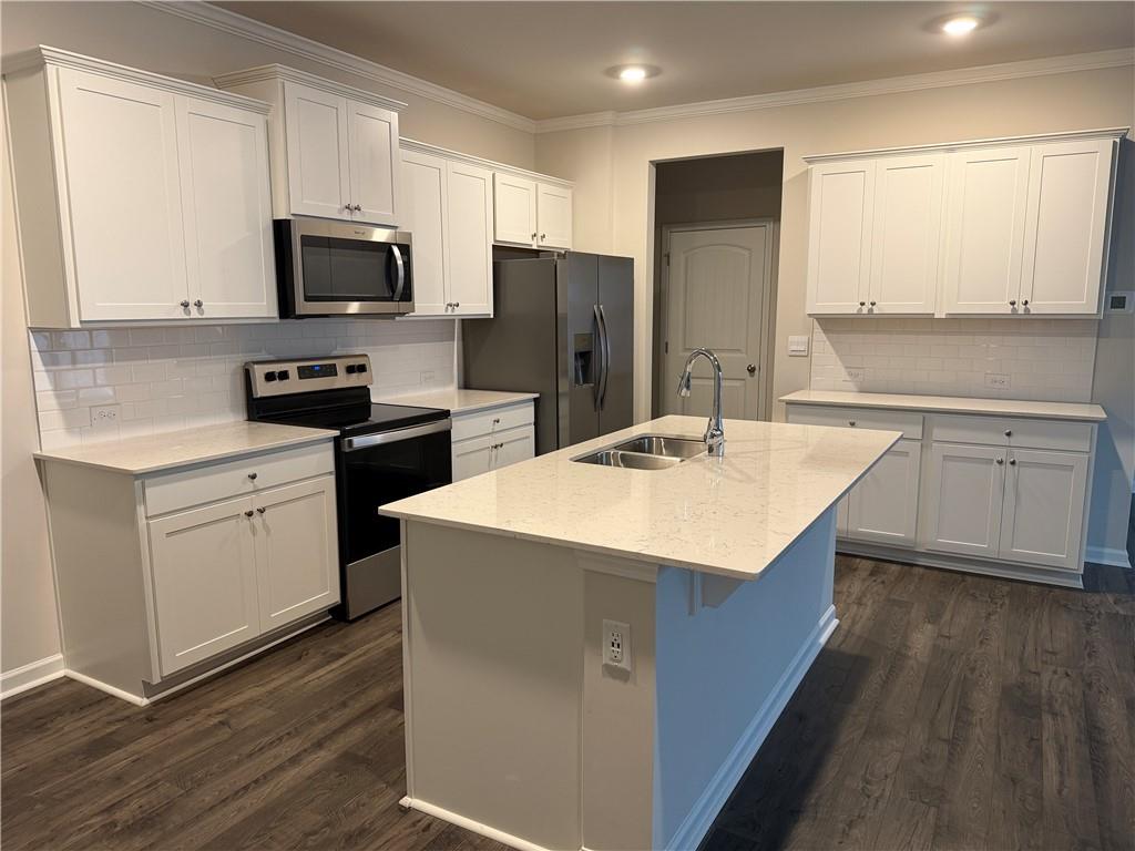 5133 Tulip Square Property Photo 10