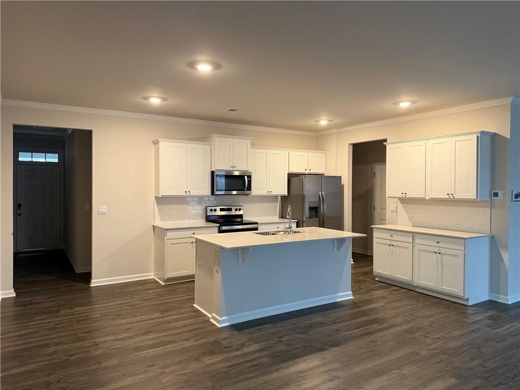 5133 Tulip Square Property Photo 13