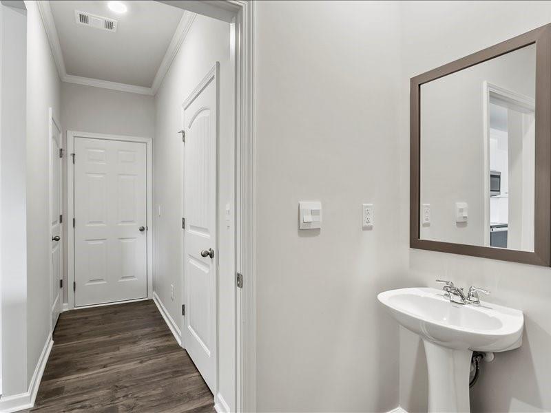 5133 Tulip Square Property Photo 14
