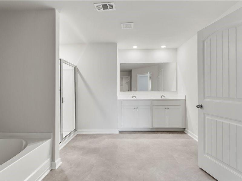 5133 Tulip Square Property Photo 18
