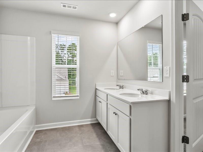 5133 Tulip Square Property Photo 24