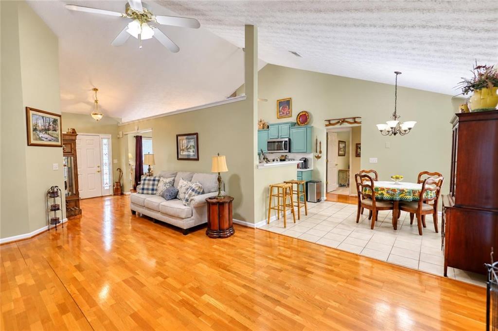 1038 Orchard Circle Property Photo 15