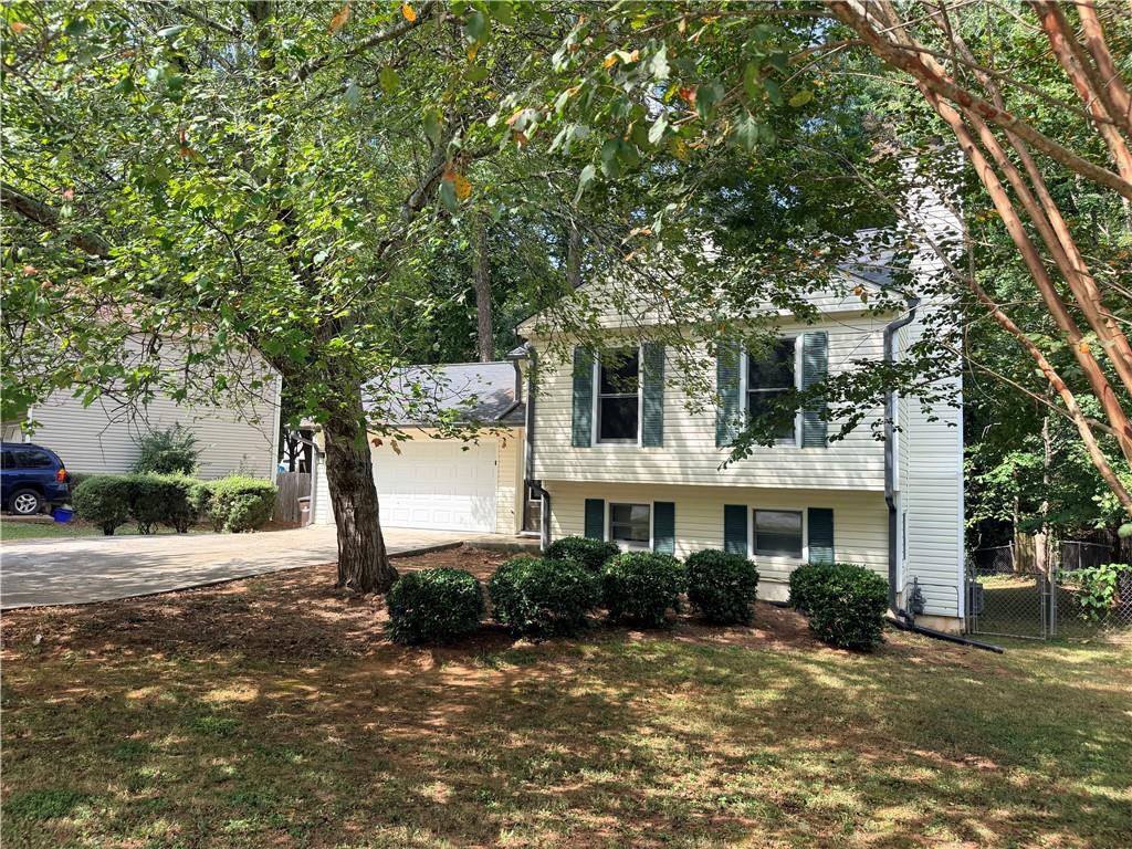 305 Birch Rill Drive Property Photo 3