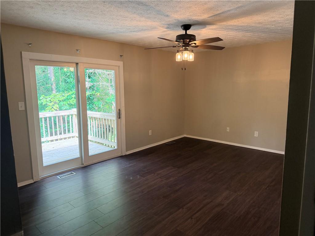 305 Birch Rill Drive Property Photo 4