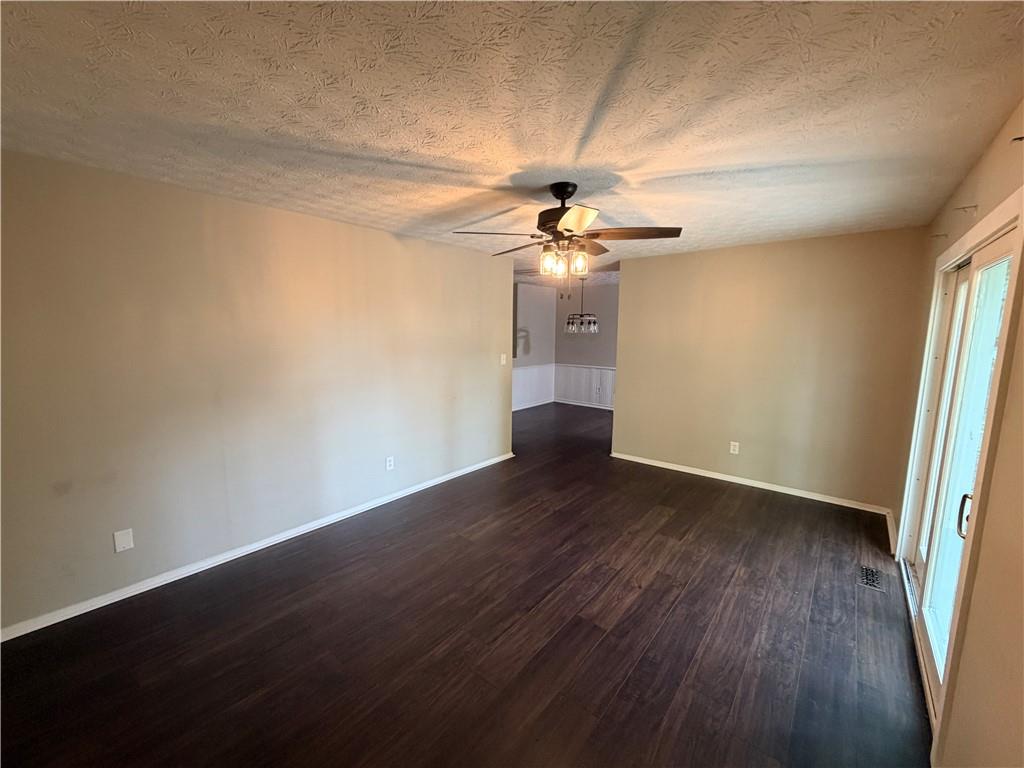 305 Birch Rill Drive Property Photo 6