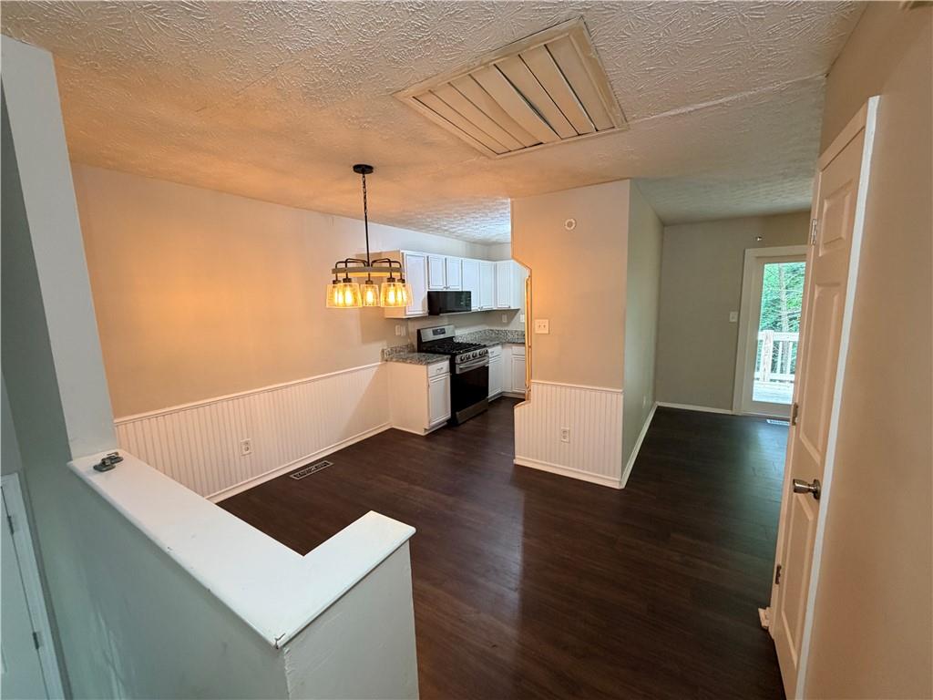 305 Birch Rill Drive Property Photo 7