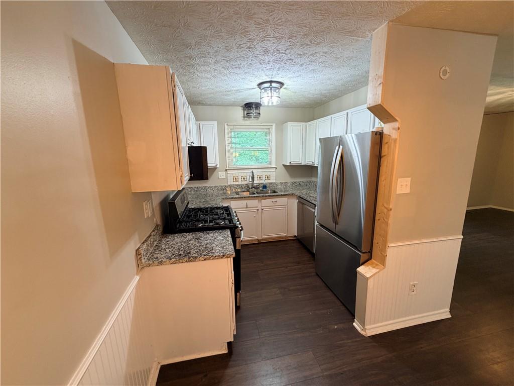 305 Birch Rill Drive Property Photo 8