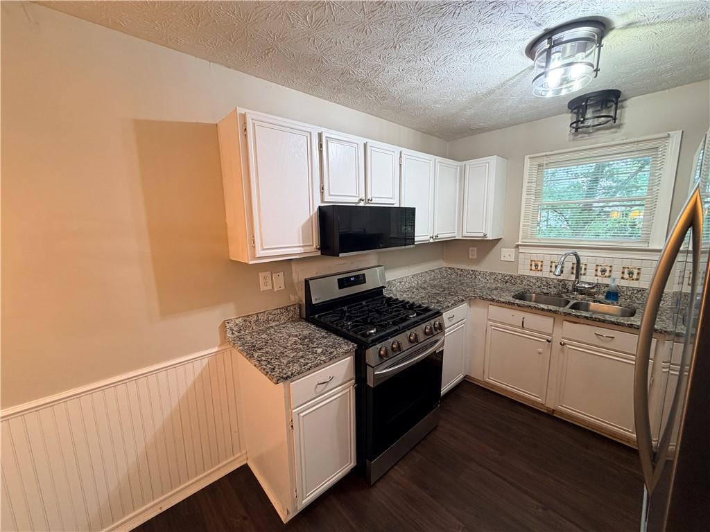 305 Birch Rill Drive Property Photo 9