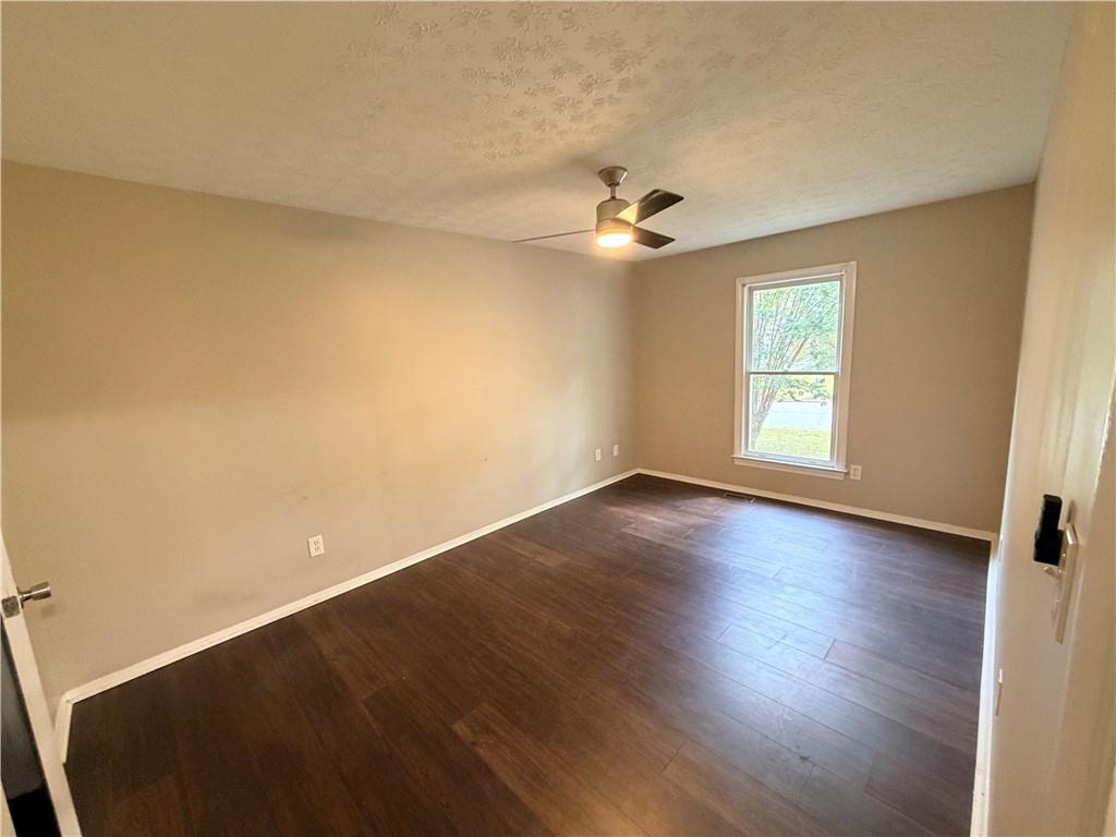 305 Birch Rill Drive Property Photo 11