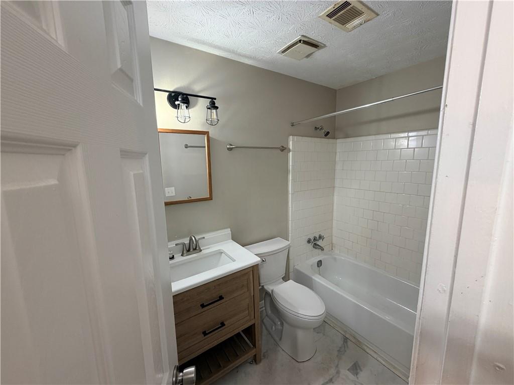 305 Birch Rill Drive Property Photo 17