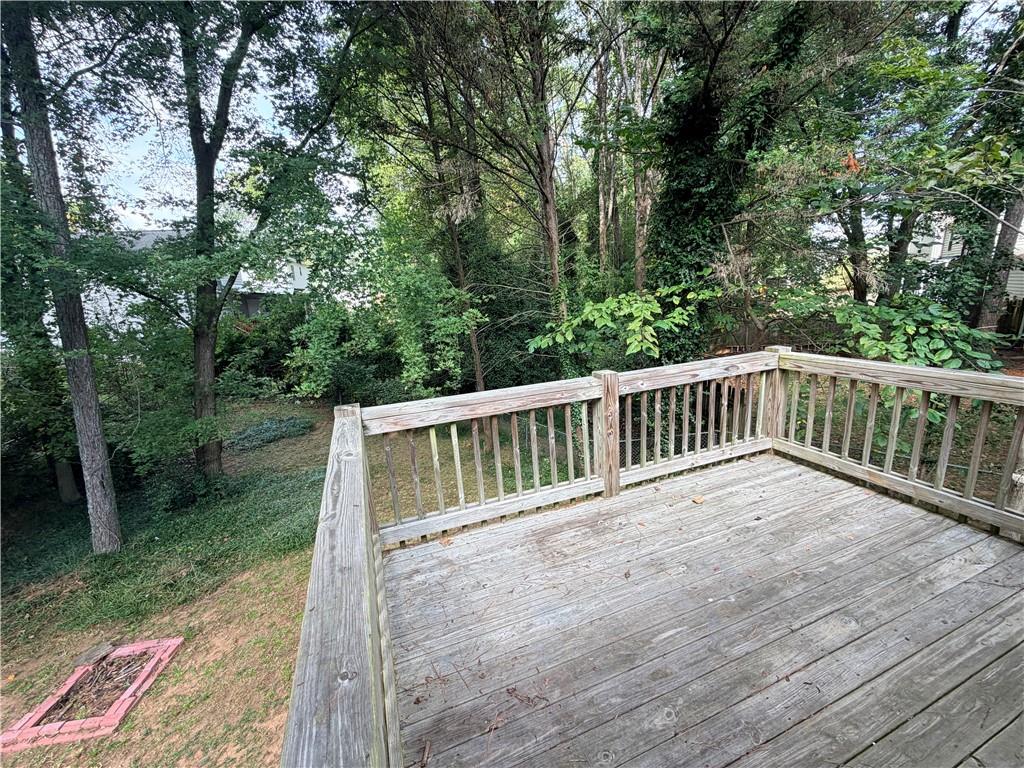 305 Birch Rill Drive Property Photo 32