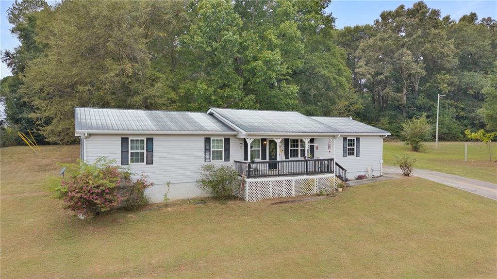 106 Webb Drive Ne Property Photo 1