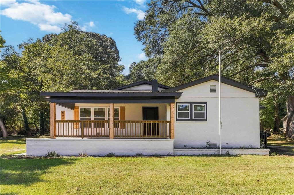 6089 Evans Drive Property Photo 3