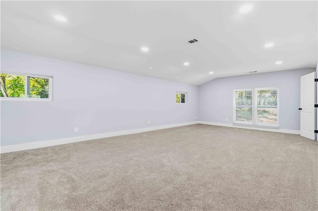 6089 Evans Drive Property Photo 14