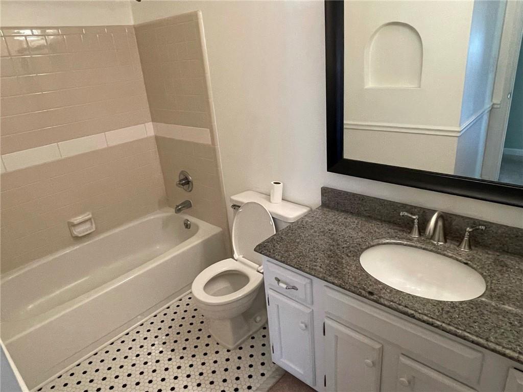 1081 Colony Drive Property Photo 7