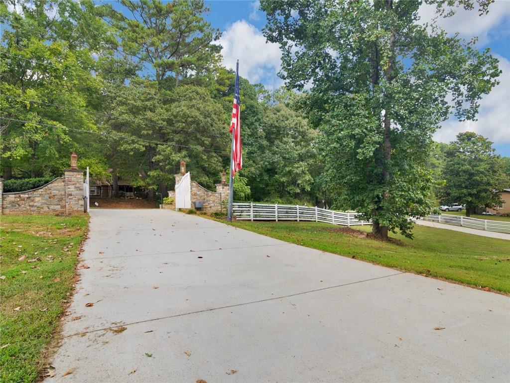 177 White Lane Property Photo 2