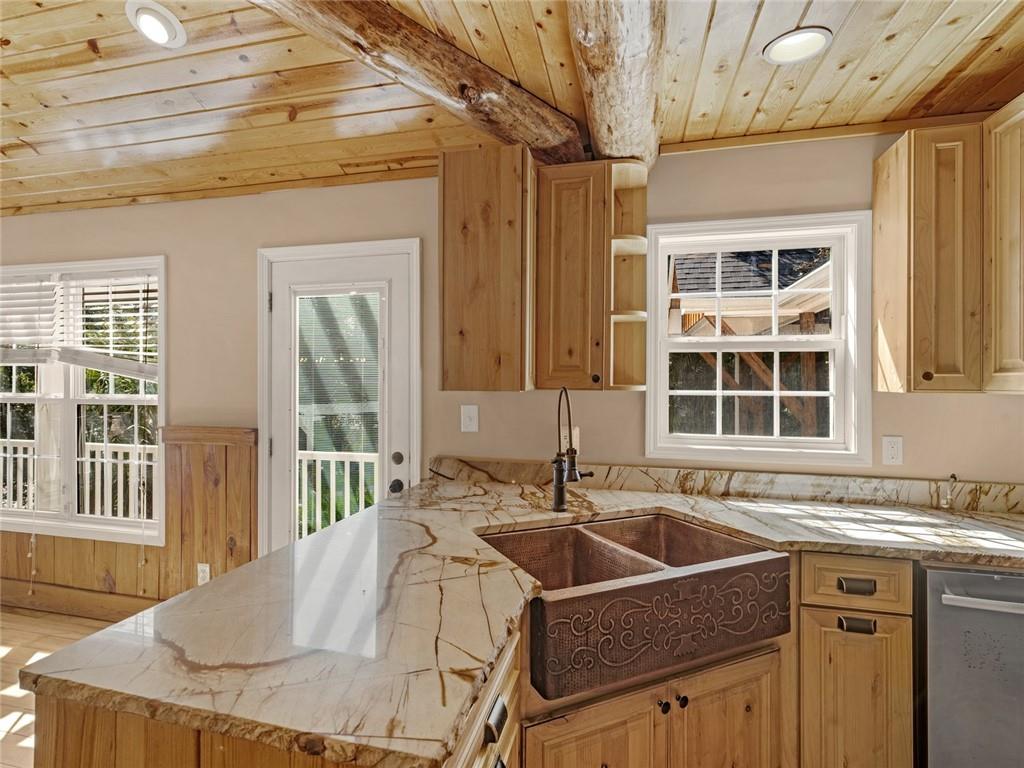 177 White Lane Property Photo 12