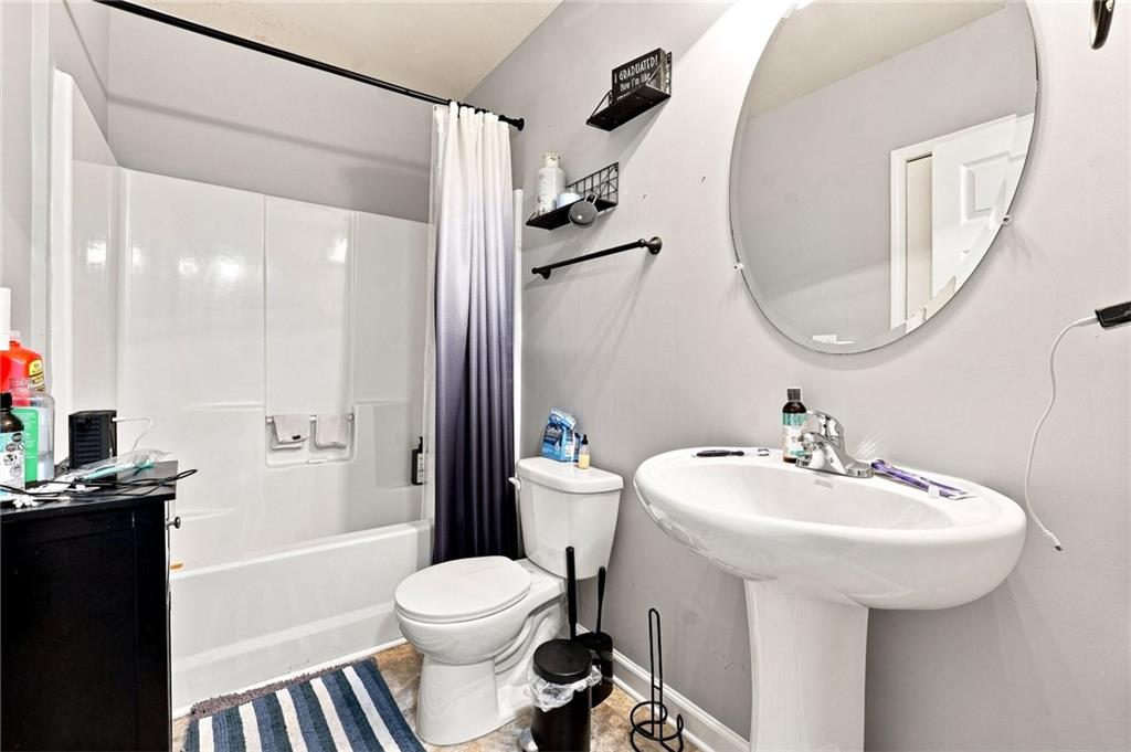 612 Baffling Lane Property Photo 32