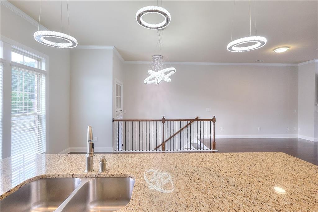 1306 Harris Way Property Photo 5