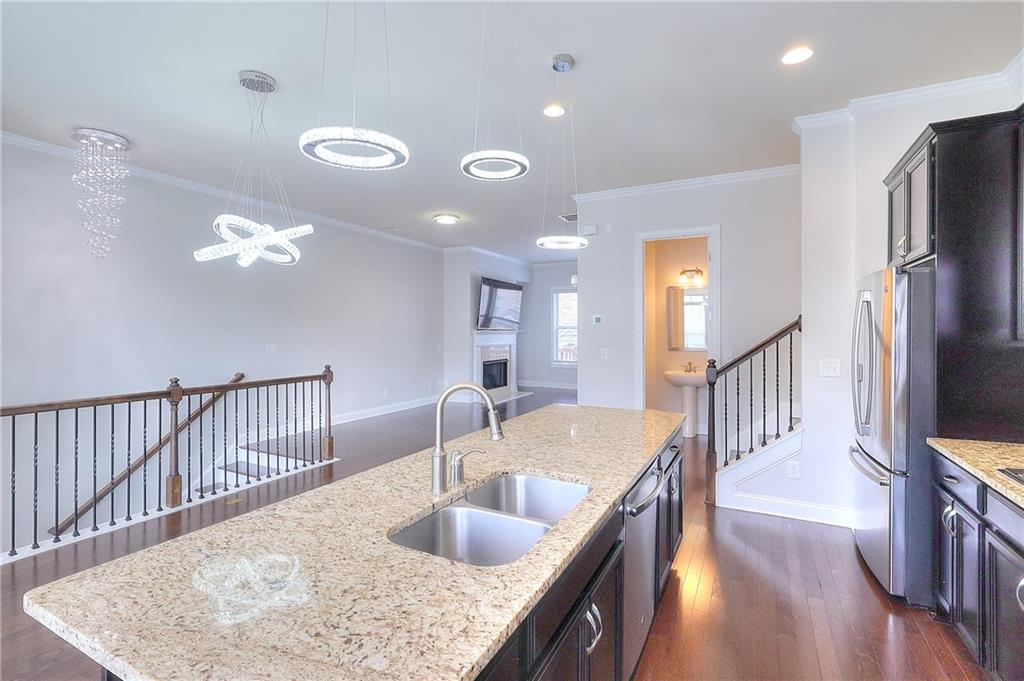 1306 Harris Way Property Photo 6