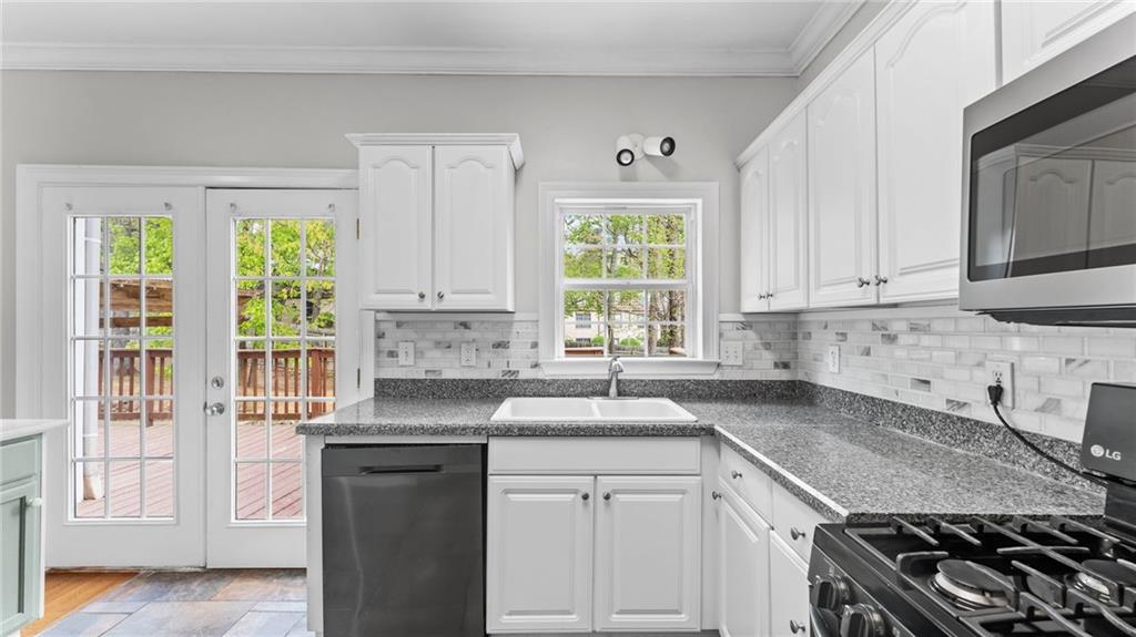 24 Saddlebrook Drive Se Property Photo 10