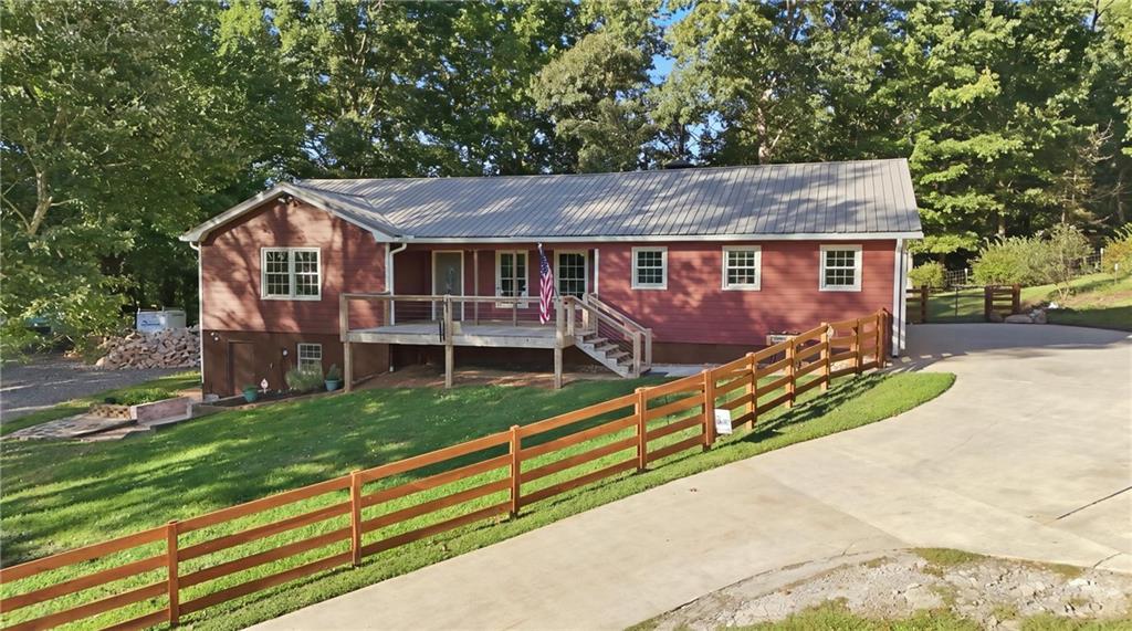 1133 Ricky West Road Property Photo 1