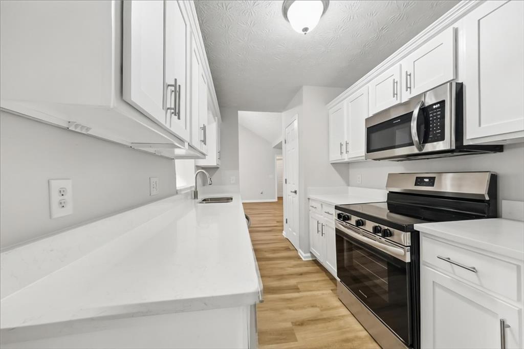 70 Shadowbrook Trace Property Photo 6