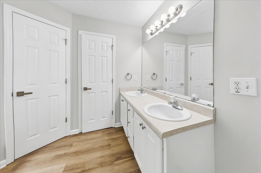 70 Shadowbrook Trace Property Photo 9