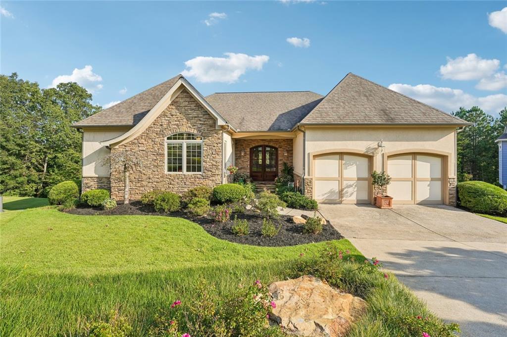233 Towering Peaks Property Photo 3