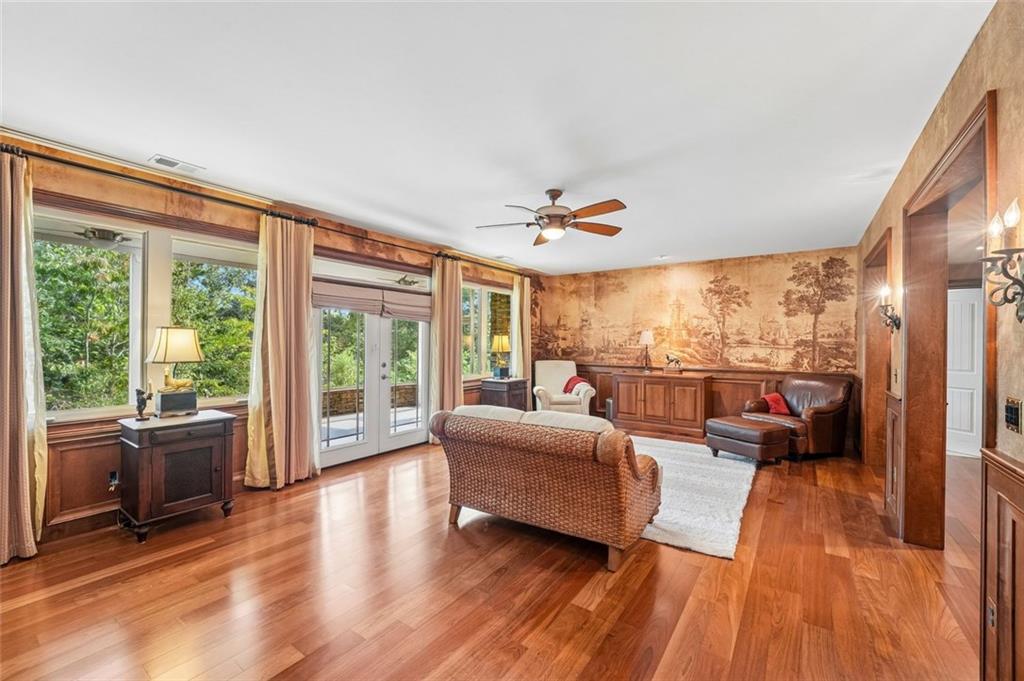 233 Towering Peaks Property Photo 9
