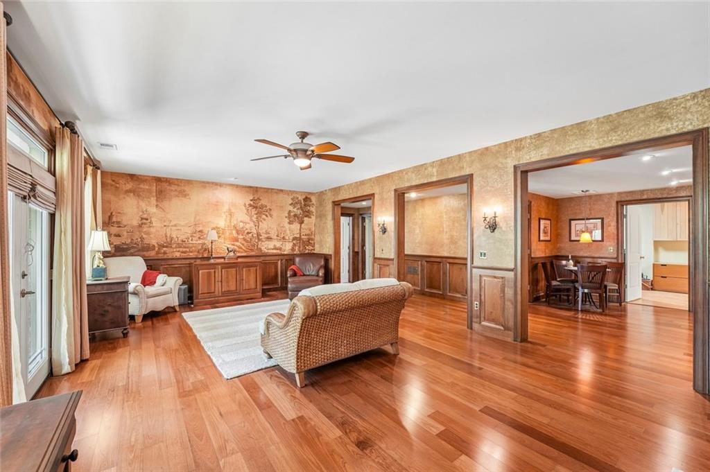 233 Towering Peaks Property Photo 11
