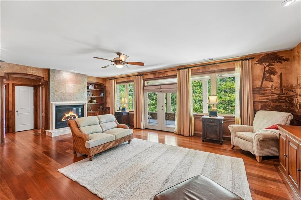 233 Towering Peaks Property Photo 12