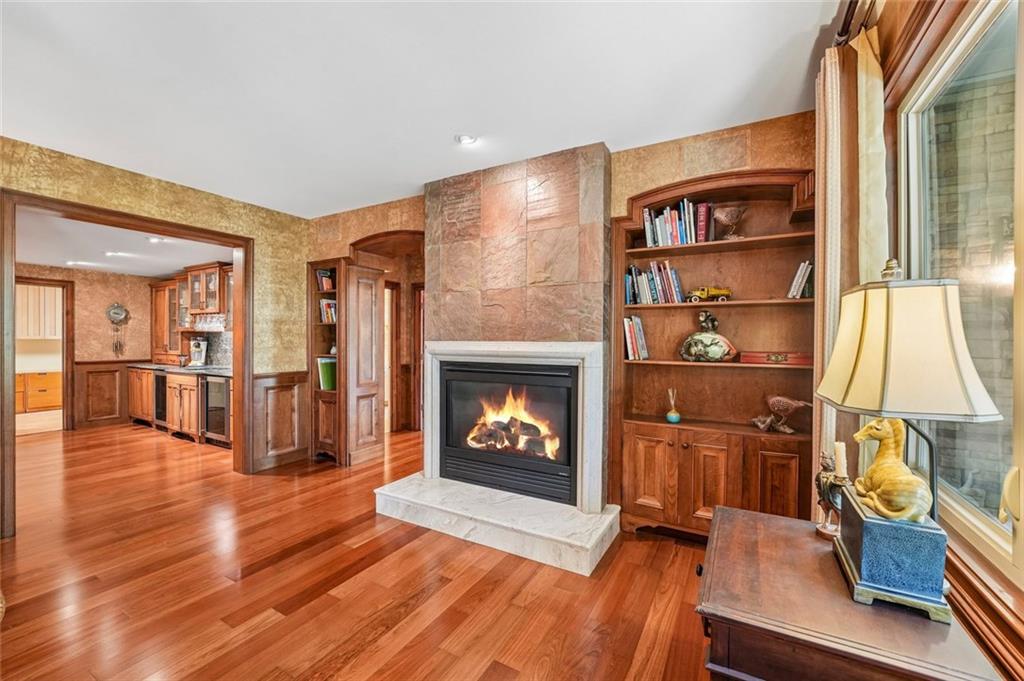 233 Towering Peaks Property Photo 14