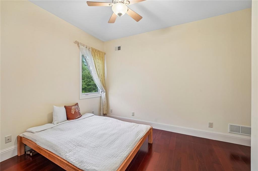 233 Towering Peaks Property Photo 24