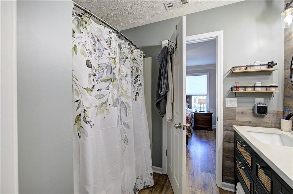 515 Oakside Place Property Photo 34