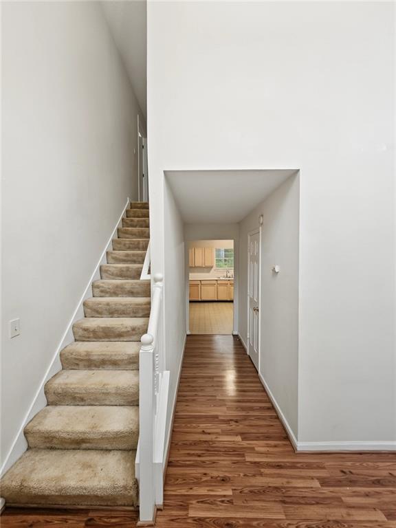 2416 Rambling Way Property Photo 10