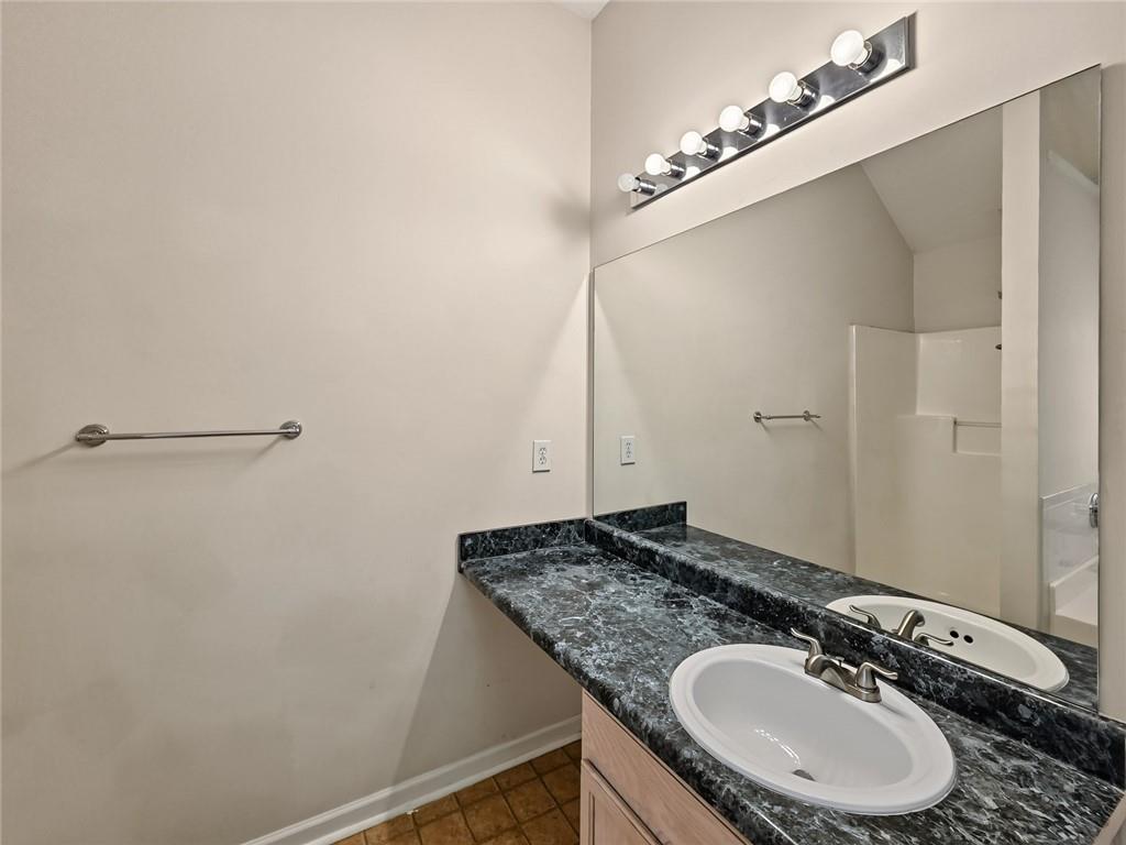 2416 Rambling Way Property Photo 24