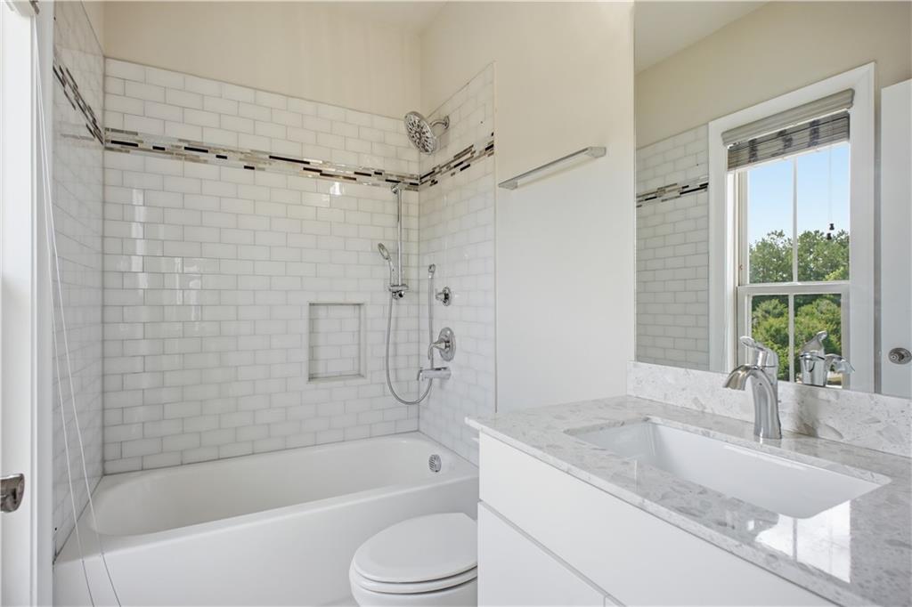2217 Parkside Glen View Unit 221 Property Photo 25