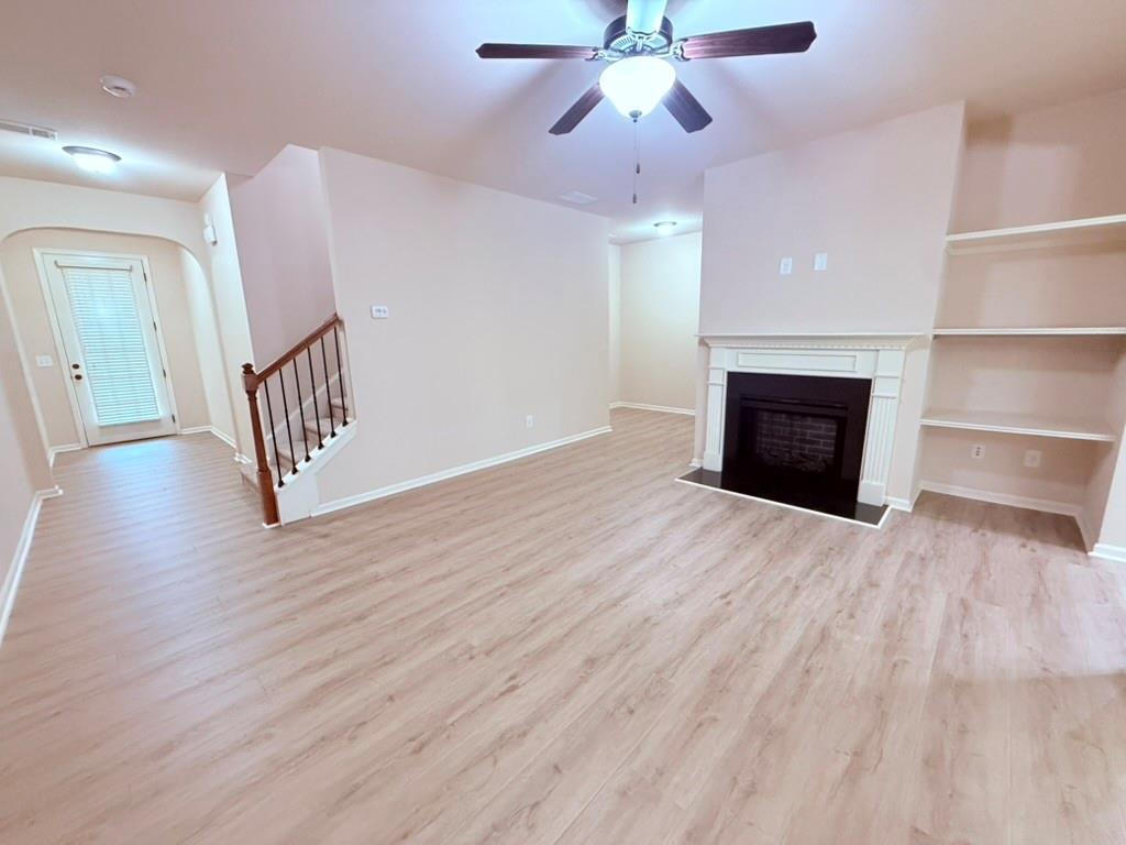 3282 Brockenhurst Drive Property Photo 4